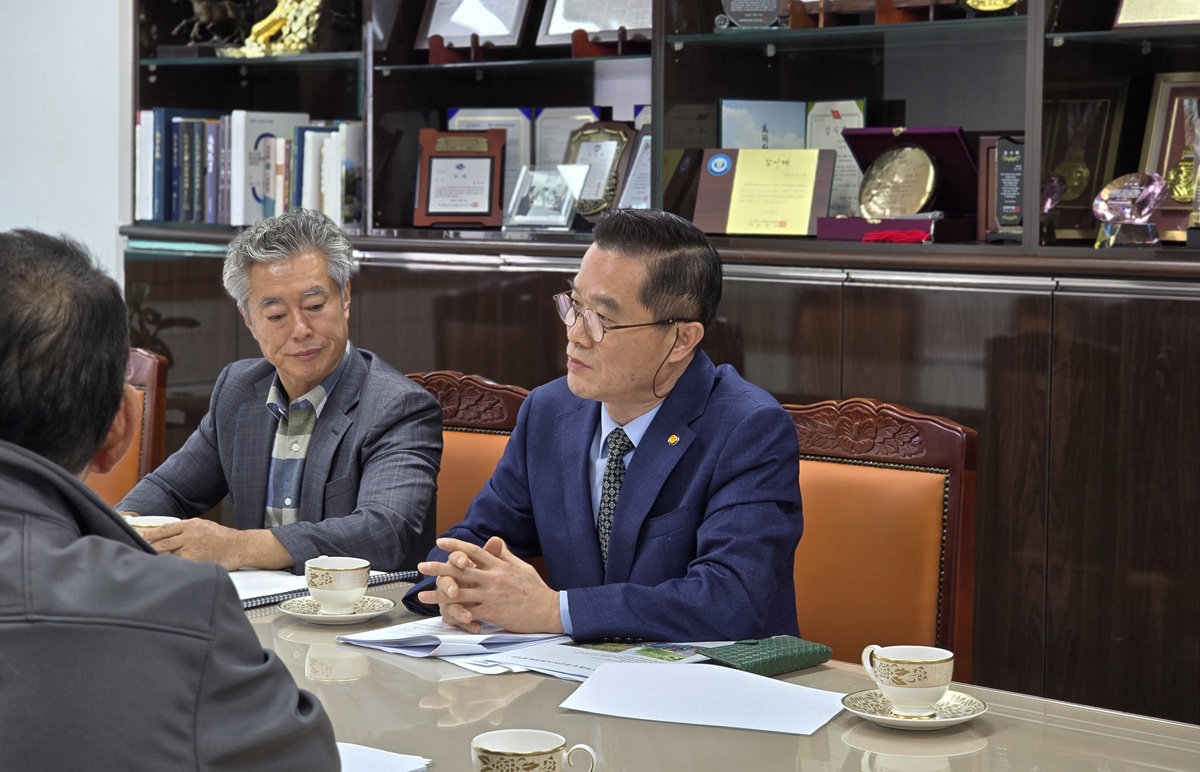 배삼용 시의원 예비후보 지역 현안 회의 장면