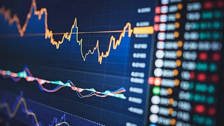 외국인 자금 유입에 반도체·로봇주 강세…